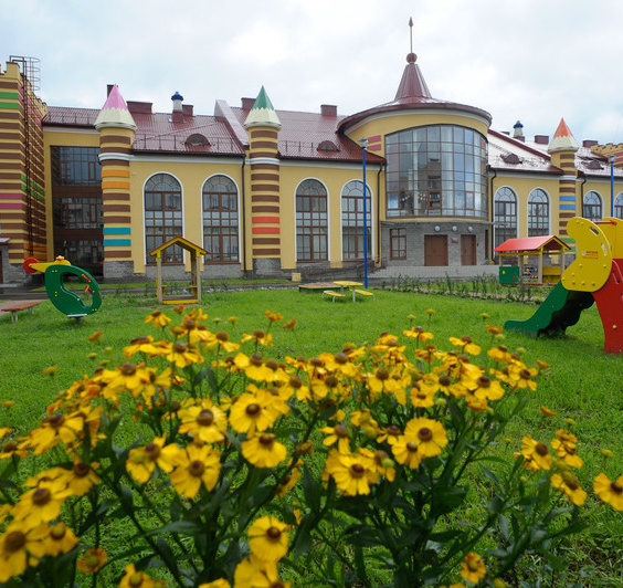Застройщики Петербурга скинутся на детские сады